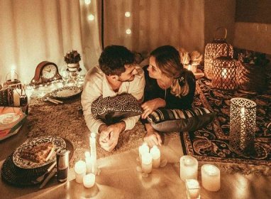 7 Tipov na romantický večer pri sviečkach - Hatussa