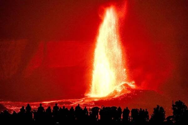 Blíží se něco velkého? Sopečné erupce pod drobnohledem vědců