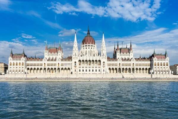 Poznejte město Budapešť. Nabízí mnoho zajímavých míst a památek