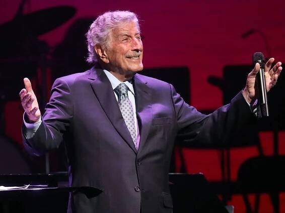 Tony Bennett’s Family Reveals He Was Diagnosed With Alzheimer’s