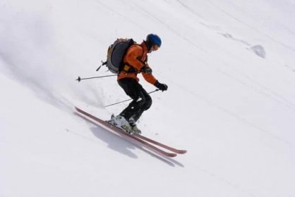 Ve středních Čechách se začalo lyžovat
