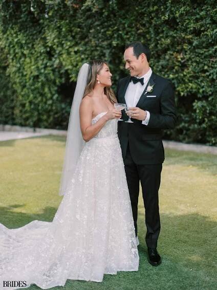 'Glee' 's Jenna Ushkowitz Shares Stunning Photos from Her Los Angeles Wedding