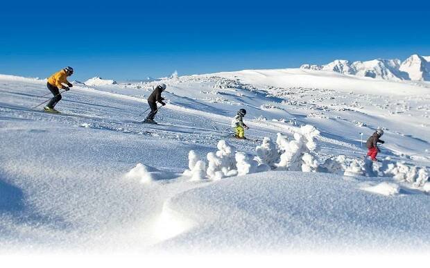 Lyžování Hinterstoder-Wurzeralm 2024/25: zájezdy, ubytování, skipas | NEV-DAMA