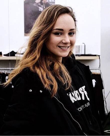 Zpěvačka Gabriela Heclová doprovodí na pražském koncertě světoznámého skladatele Jamese Newtona Howarda - First Style