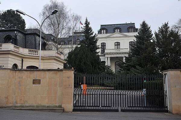 Ruská ambasáda v Praze | iROZHLAS - spolehlivé zprávy