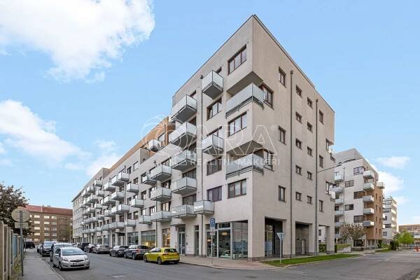 Prodej Byt 3+kk, Hanusova, Praha 4 - Michle