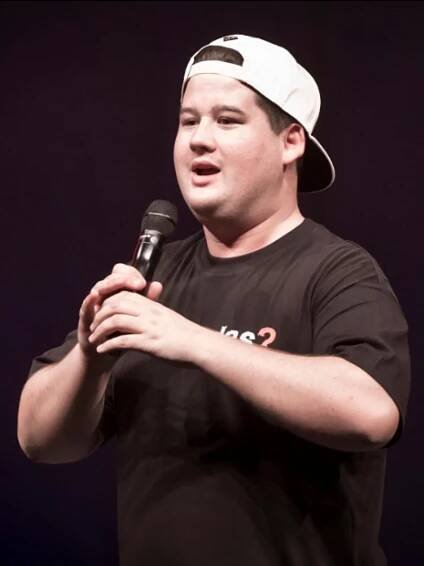 Chris Tall: Wer ist die Frau an der Seite des Comedians?