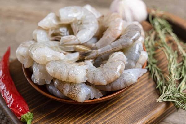 PRAWNS SCAMPI CLEANED AND DEVIENED 12-15