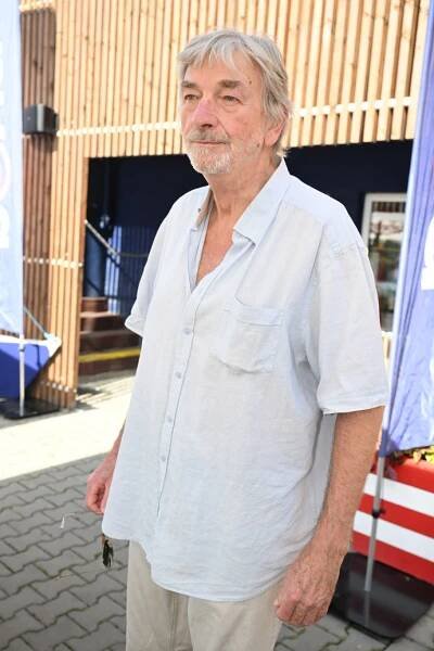 FOTO: Herec Vladimír Kratina. – stránka 9