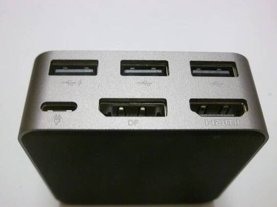 Soubor:Microsoft Display Dock Rear Ports.jpg