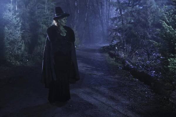 Bylo, nebylo - Tam, kde létají modří ptáčci - Z filmu - Rebecca Mader