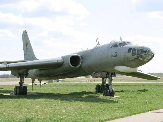 Tupolev Tu-16 - PALBA.CZ
