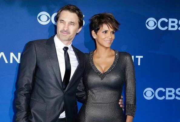 LOS ANGELES, CA - JUNE 16:  Actor Olivier Martinez (L) and actress Halle Berry attend the Los Angeles premiere of "Extant" at Samuel Oschin Space Shuttle Endeavour Display Pavilion on June 16, 2014 in Los Angeles, California.  (Photo by Vincent Sandoval/WireImage)