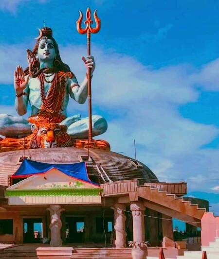 Pumdikot Shiva Statue