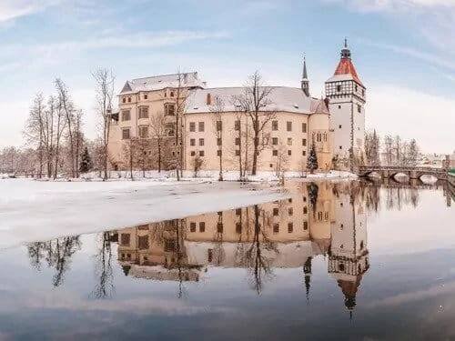 ᐉ Vánoční trhy na zámku Blatná 2025 (program)