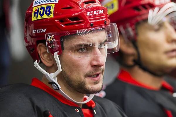Mountfield HK, a.s. | Fotogalerie | Hráč | Lukáš Cingel