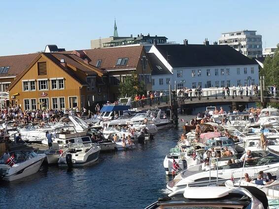Kristiansand – Travel guide at Wikivoyage