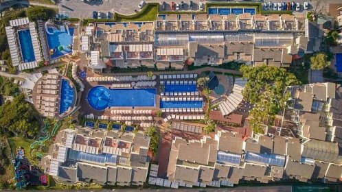 Hotel Zafiro Bahia, Španělsko Mallorca - 9 509 Kč Invia