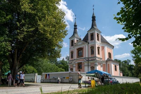 Biskup Nuzík celebroval poutní mši svatou ve Staré Vodě - Arcibiskupství olomoucké