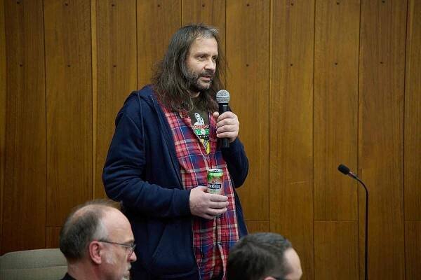 Martin Věchet na zasedání trutnovského zastupitelstva v pondělí 25. dubna 2022.