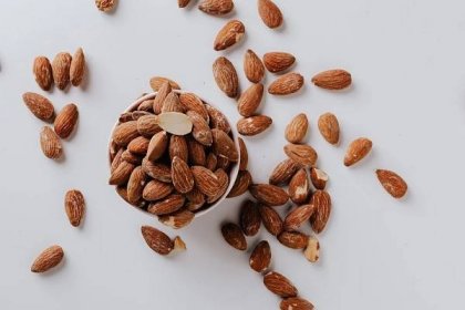 Jak pražit mandle: 4 chutné recepty na pražení mandlí | Nutsman