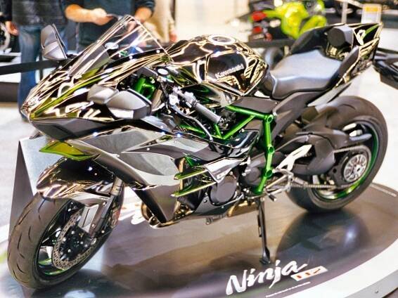 Na Motosalon přijede ultrasilný Ninja, nejrychlejší sériová motorka na světě