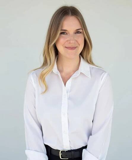 Bethany Brown headshot