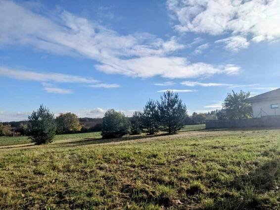 Stavební pozemek 1454 m2, Holičky - Morašice, okres Chrudim