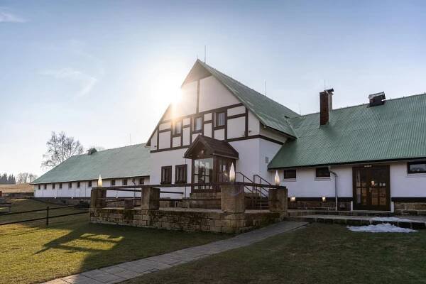 Resort Hvozd Krompach Exteriér fotografie