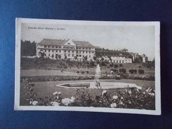 Svitavy Jevíčko  Lázně plícní léčebna sanatorium fontána kašna četník  - Pohlednice místopis