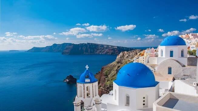 Santorini: Pohádkový ostrov proslulý výhledy a kvalitním vínem