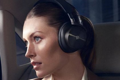 The Bang & Olufsen Beoplay H95 are a pair of $800 travel headphones