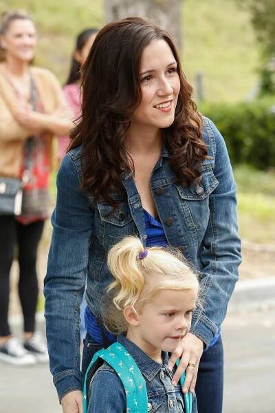 Vychovávat Hope - Adopce - Z filmu - Shannon Woodward