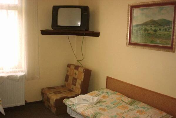 Hotel Slávie - pronájem prostor - Potštejn - Orlické hory a Podorlicko - oficiální turistický portál