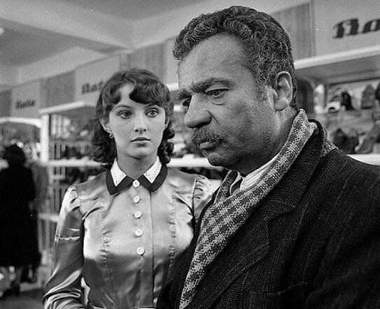 Zlata Adamovská byla odjakživa za pořádnou šťabajznu. Podívejte se, jak se v 19 letech svlékala ve filmu s Brejchovou