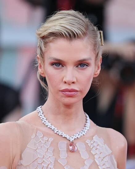 The 2024 Venice Film Festival Brings Natural Diamond Jewelry to the Next Level 21