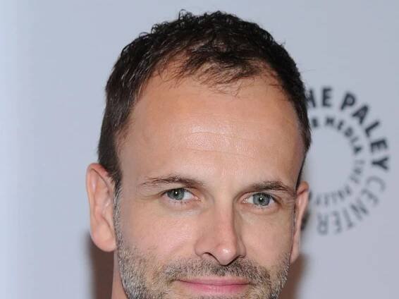 Jonny Lee Miller