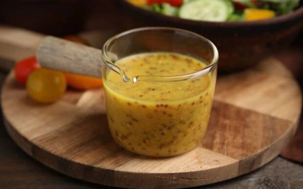 Klasická zálivka vinaigrette