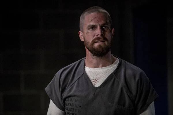 Arrow - Přes čáru - Z filmu - Stephen Amell