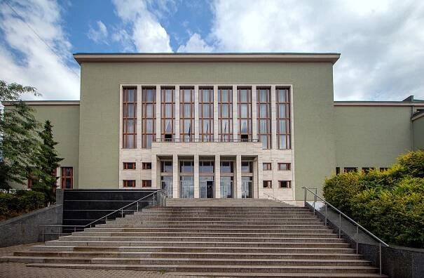 Soubor:Ústí nad Labem Dům kultury 2.jpg