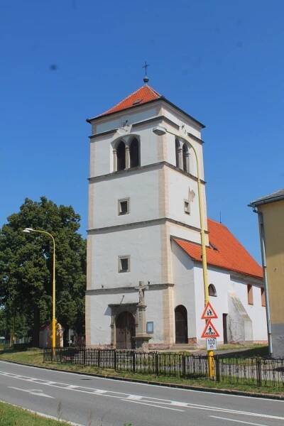 Tlumačov je klidná ves. Až na tu dopravu