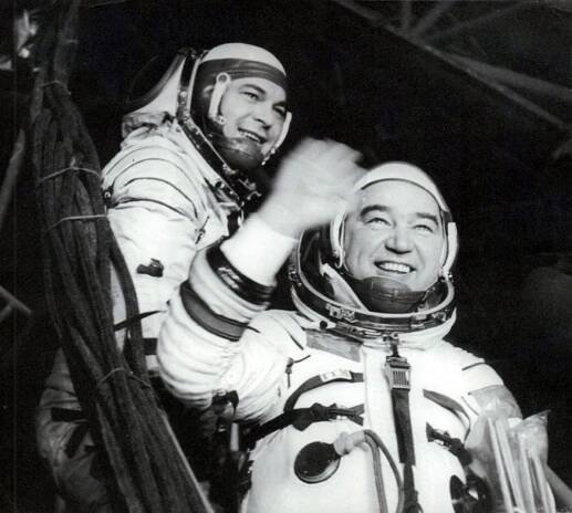 Yuri Romanenko and Georgy Grechko before their space flight. Photo courtesy of the Memorial Museum of Cosmonautics