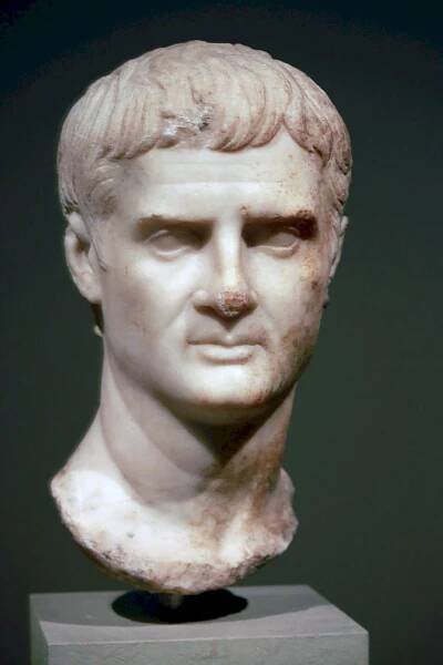 Marcus Vipsanius Agrippa: *63 – †12 př.n.l., římský vojevůdce a politik