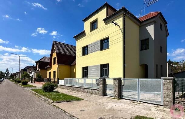 Prodej Dům, Dr. M. Tyrše, Nový Bydžov, okres Hradec Králové