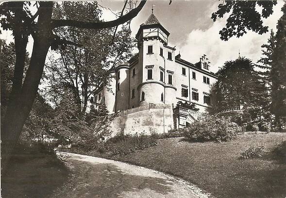 KONOPIŠTĚ - zámek - Benešov