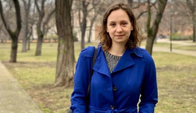 Pořád si pamatuju ten sladký pach mrtvých ruských vojáků, říká reportérka Darja Stomatová