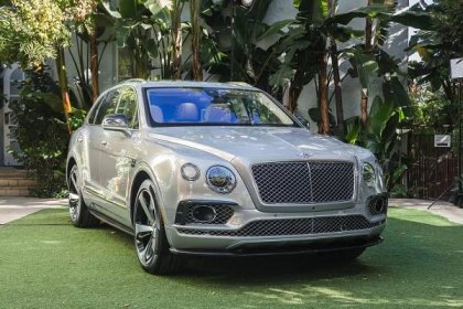 Bentley představuje luxusem nabitou Bentaygu First Edition