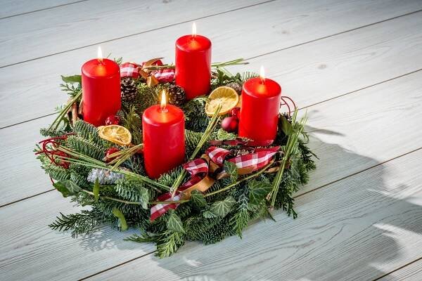 Jak si vyrobit ten nejhezčí adventní věnec?