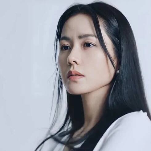 Son Ye-jin (손예진)