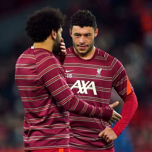 Football rumours: Alex Oxlade-Chamberlain weighs up Saudi Arabia move